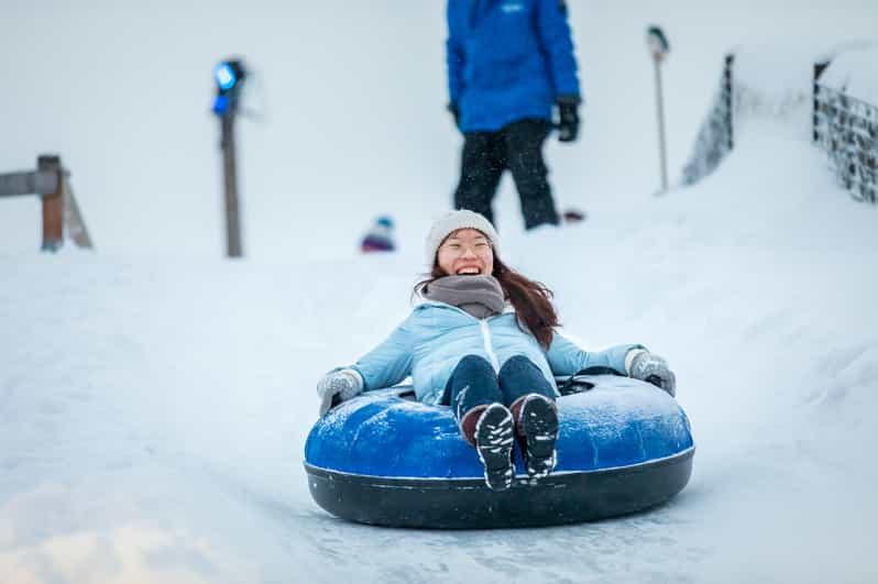 Rovaniemi: Snowman World Entrance Ticket - Try the ice skating rink