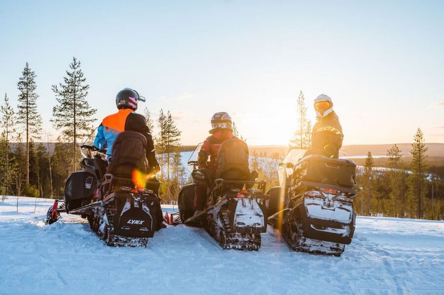 Rovaniemi: Snowmobile Safari Adventure - What the group format means for your experience