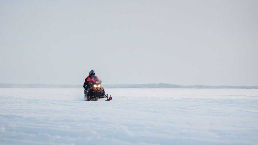 Rovaniemi: Snowmobile Safari in the Arctic Circle - Getting equipped for Finnish winter