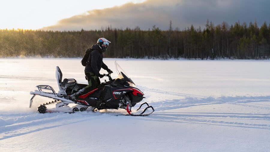 Rovaniemi: Snowmobile Safari, Reindeer & Husky Sleigh Ride - The snowmobile safari is the main event