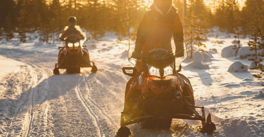 Rovaniemi: Snowmobile Safari to Arctic Snow Hotel - Riding from Rovaniemi into the snow