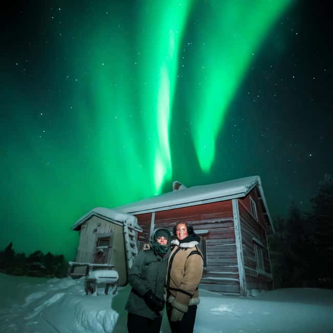 Rovaniemi: Unlimited Mileage and Hours Aurora Hunting Pro - What the local guides add