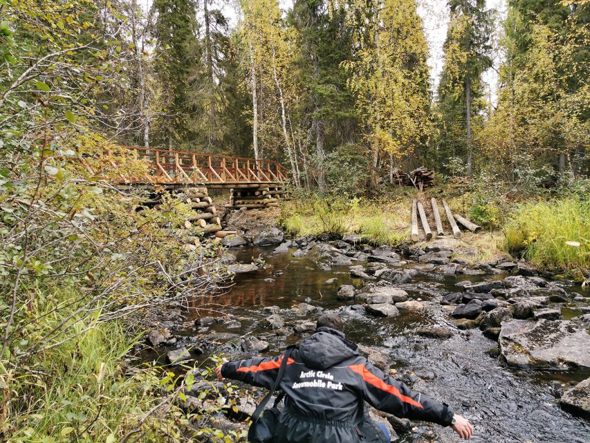 Rovaniemi: Vaattunki Hiking Arctic Circle Trail - Pickup, timing, and group size