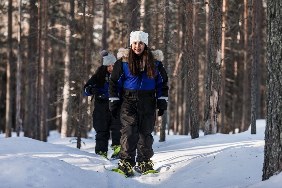 Rovaniemi: Winter Wilderness Snowshoeing Trip - How the cold affects the day