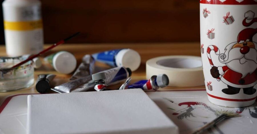 Rovaniemi: Workshop - Aurora painting - A 2.5-hour visit inside a traditional Lapland house