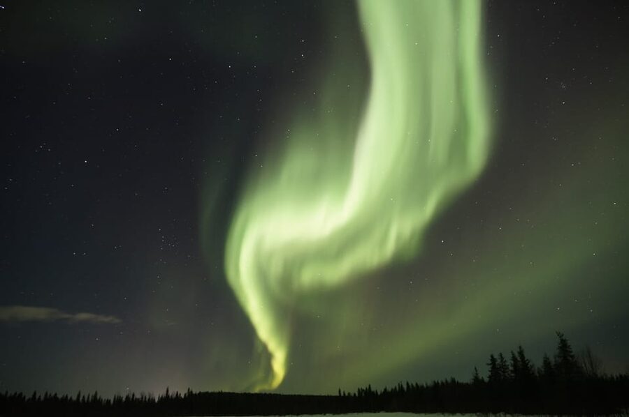 Saariselkä: Aurora Photo Tour by Car with Transfer & Drinks - Should you book it?