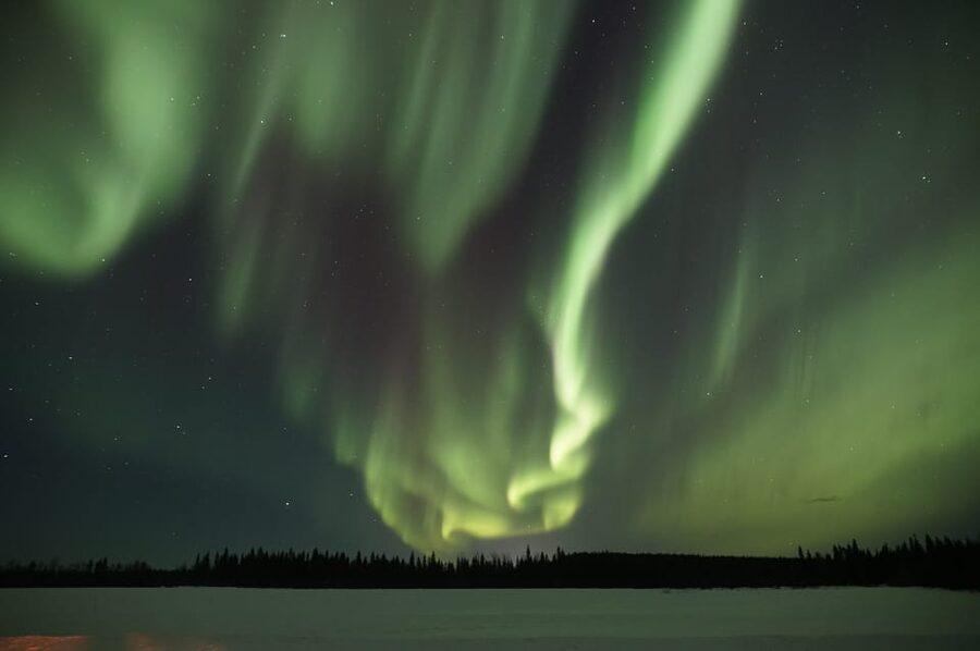 Saariselkä: Aurora Photo Tour by Car with Transfer & Drinks - Aurora viewing depends on three things