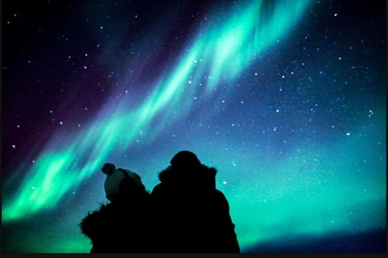 Saariselkä,Kakslauttanen: Aurora Hunting & Photography Tour. - Why comfort can improve your aurora chances
