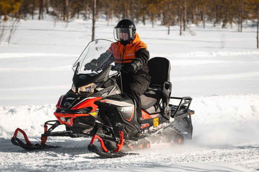 Saariselkä: Snowmobile Adventure for Adults - Key points before you book