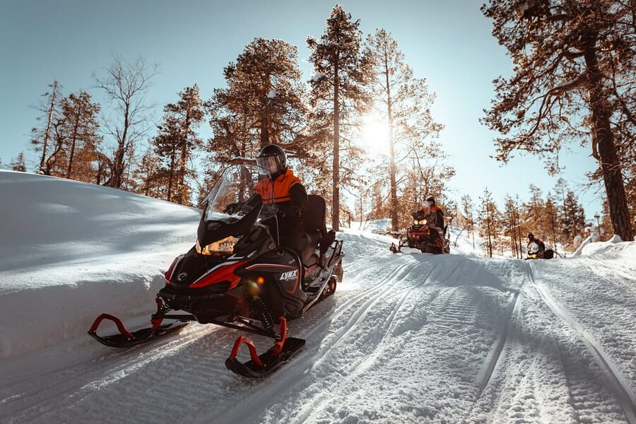 Saariselkä: Snowmobile Ride with Hot Drinks - Key points to know before booking