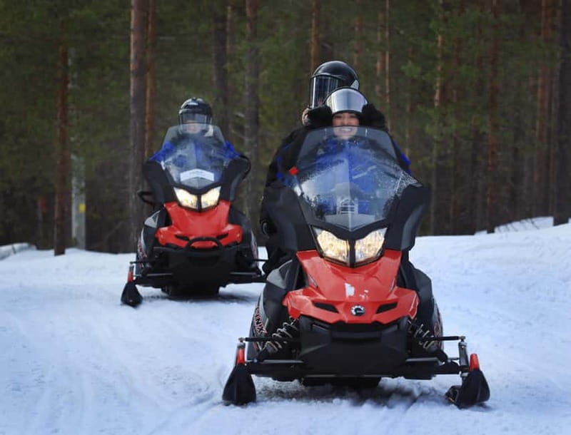 Saariselka: Snowmobile Safari on Tundra with BBQ - Getting kitted out before departure