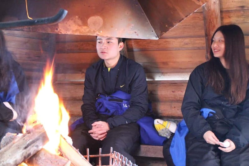 Saariselka: Snowmobile Safari on Tundra with BBQ - Who should drive, and who should ride