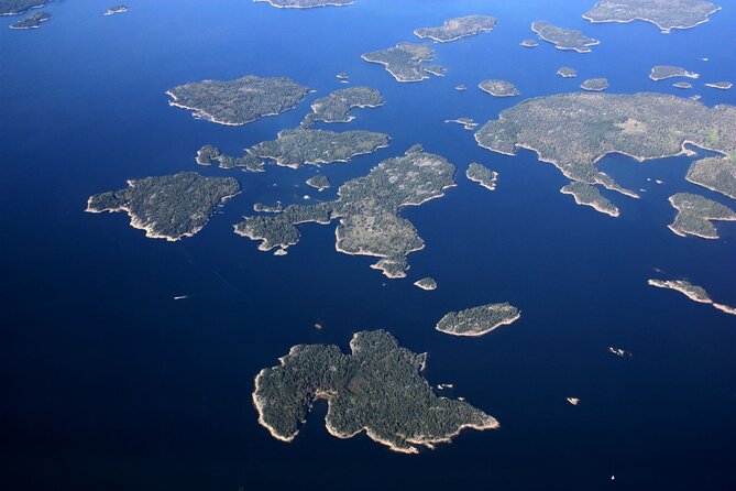 Sightseeing Helicopter Tour in Helsinki 45 Minutes - Market squares and old Russian quarters