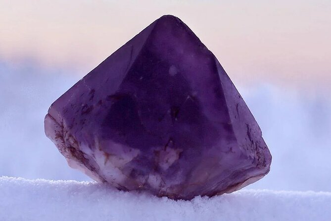 Small-group Wintertime Amethyst Mine Visit from Rovaniemi - The real appeal of digging for a 2,000-million-year-old stone