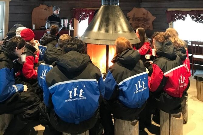 Snowmobile & Animals Day Tour - What to wear and bring