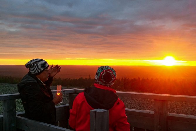 Sunset at the Arctic Circle - Leaving Rovaniemi for Katkavaara