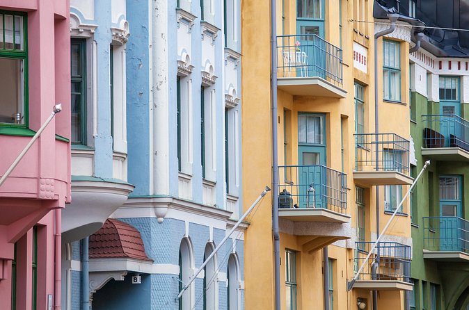 The Instagrammable Places of Helsinki with a Local - Central Railway Station and Helsinki’s daily rhythm