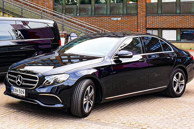 VIP Airport Transfer by new cars in Helsinki - What the strong service feedback tells you