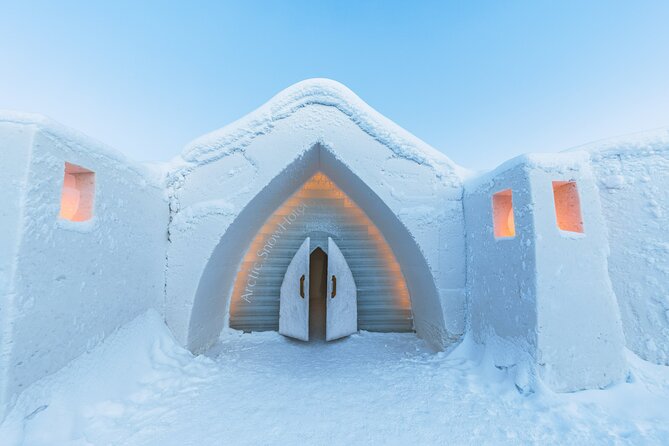 Visiting package: Guided Tour at Arctic Snow Hotel - Walking through rooms made from snow and ice