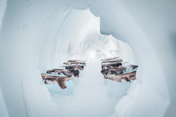 Visiting package: Guided Tour at Arctic Snow Hotel - Group size, pacing, and what the cold changes
