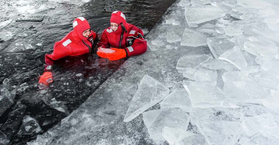 Ylläs: Lake Ylläsjärvi Ice-Floating Experience - Getting to the lake from Ylläs