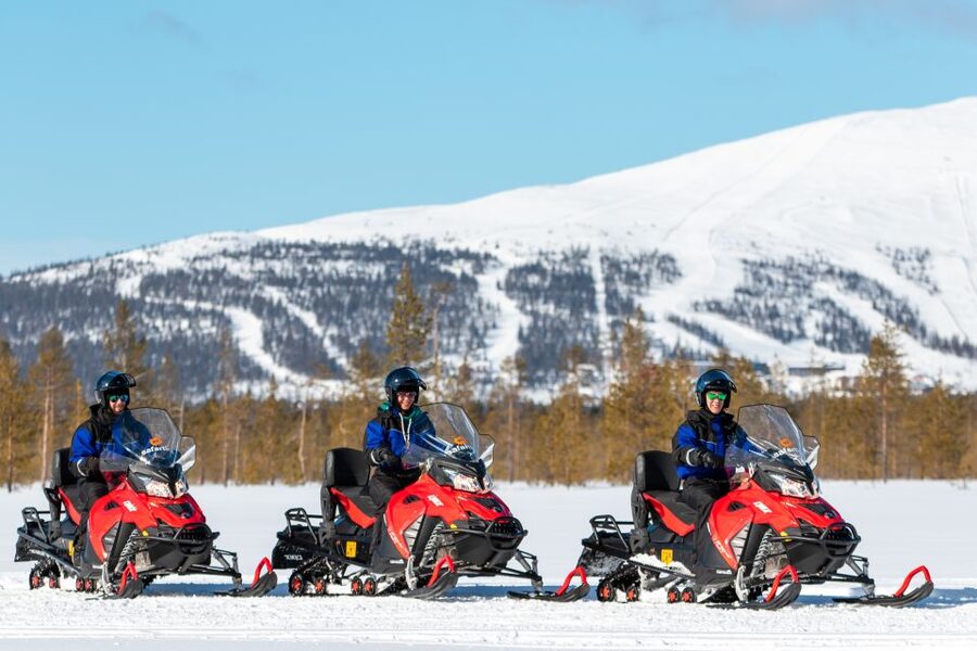 Ylläs: Snowmobile Adventure with Ice Fishing - Soup, fire, and a warm pause by the lake